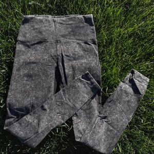 Acid wash leggings